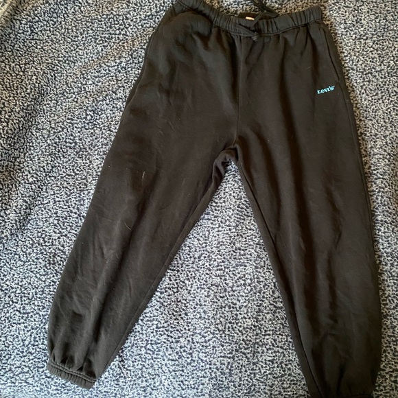 Levi’s black sweatpants - Picture 2 of 3
